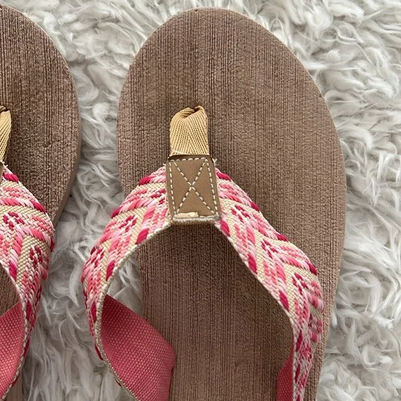 SO Pink and Tan Women's Flip Flops Beach Ocean Chic Surf Style - Picture 5 of 9